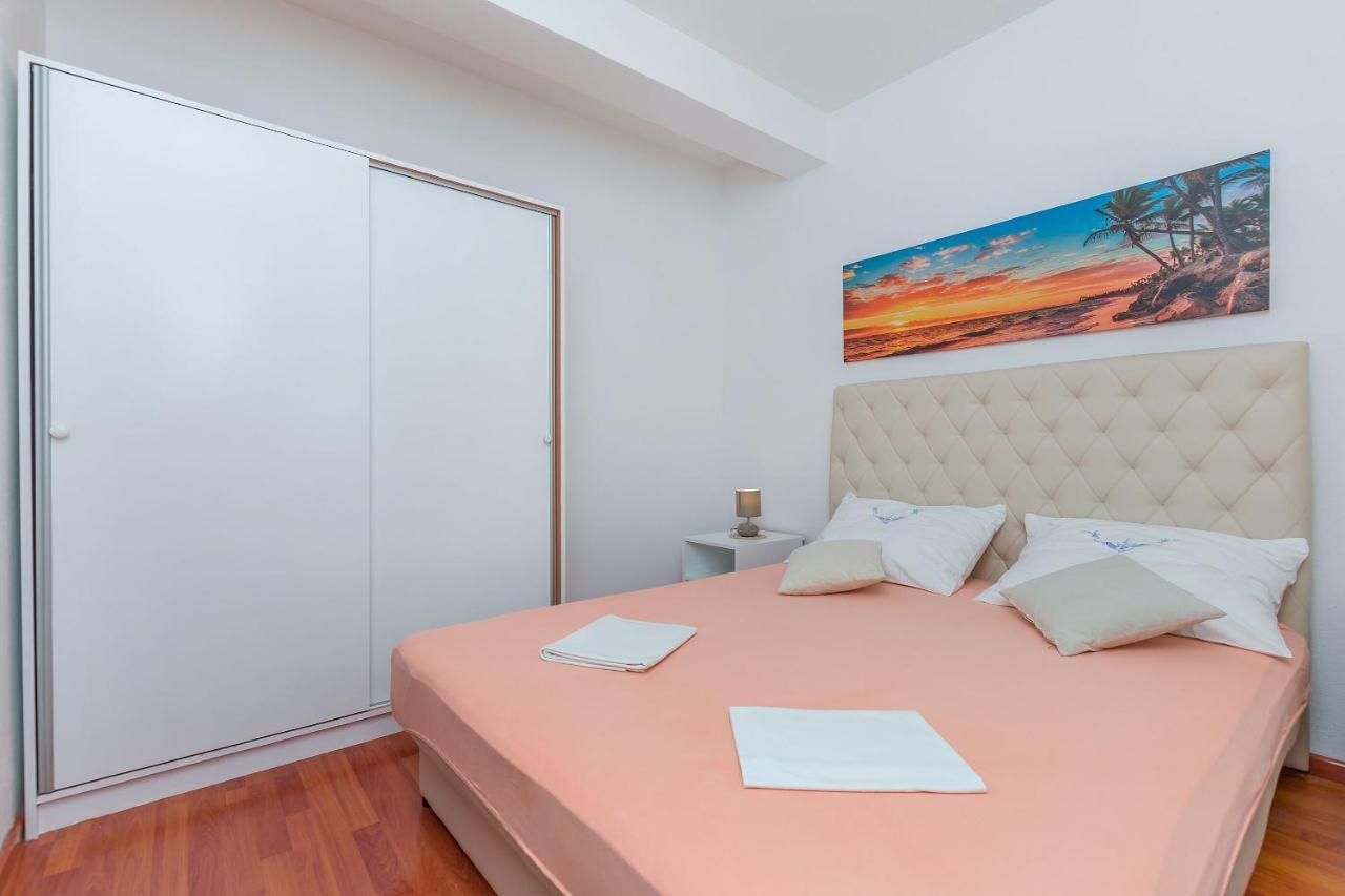 Apartments Zdenka Omis Ngoại thất bức ảnh
