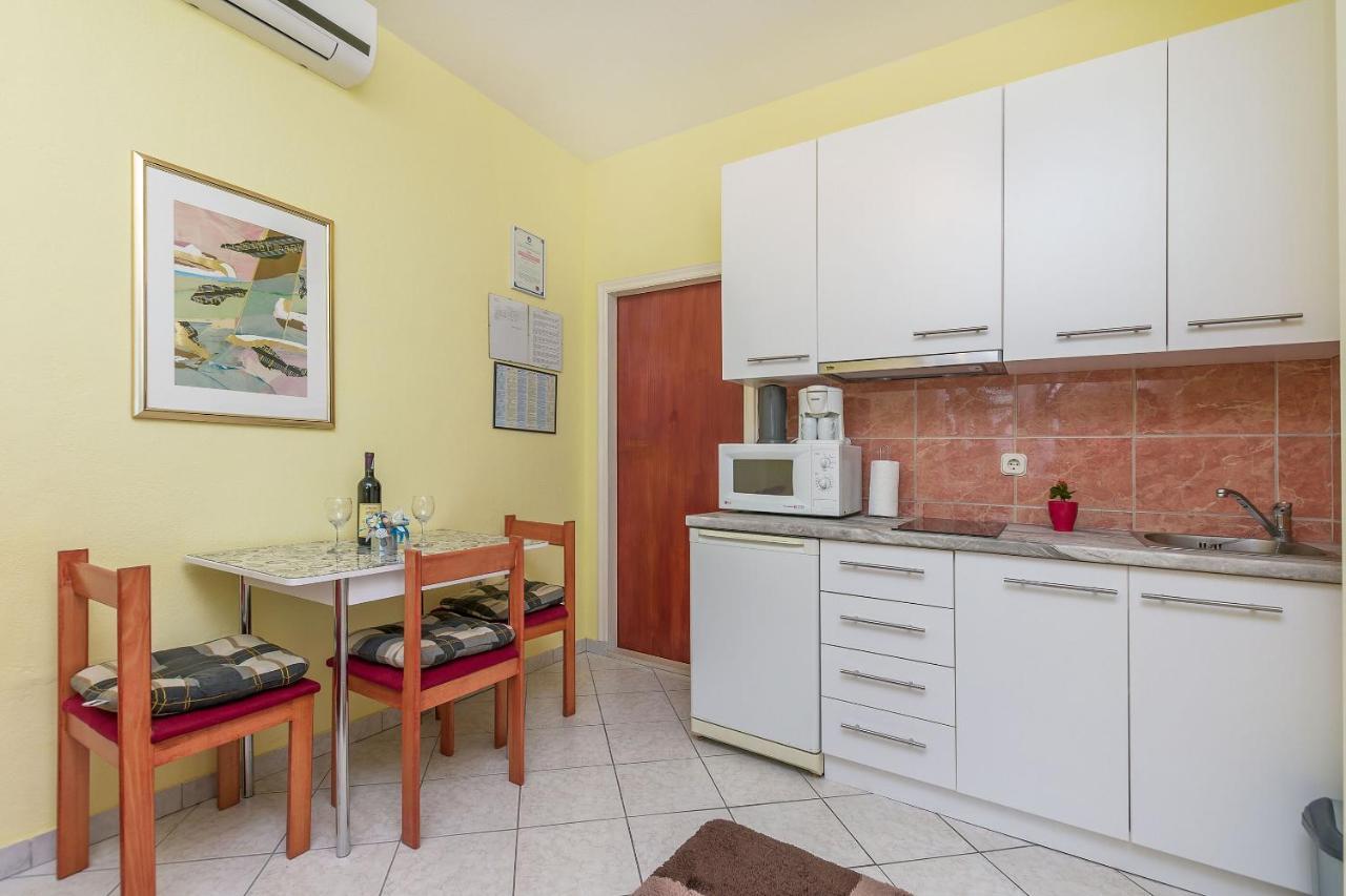 Apartments Zdenka Omis Ngoại thất bức ảnh